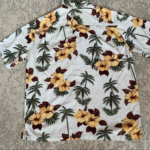 Hawaiian Shirt - Picture 4 of 5